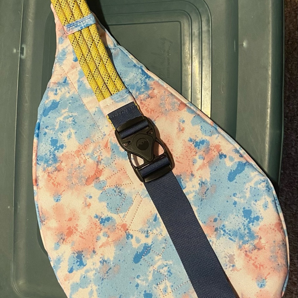 Kavu Pastel Tie-Dye Bag - Picture 2 of 7